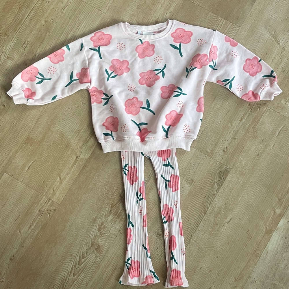 ZARA new sweatshirt and flared legging set 4T